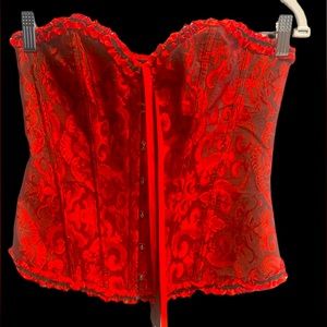 Red & Black Brocade Corset-NWOT Size large. FREDRICKS OF HOLLYWOOD